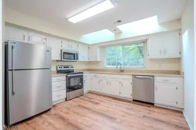 9 Evans Court, Bedminster Township, NJ 07921 - Photo 11