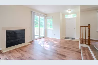 9 Evans Court, Bedminster Township, NJ 07921 - Photo 3