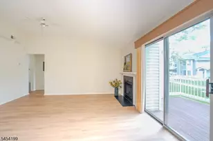 64 Sage Ct, Bedminster Township, NJ 07921 - Photo 7