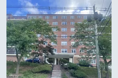 415 Claremont Ave #6A, Montclair Twp., NJ 07042 - Photo 1
