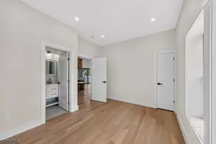 229 East Ln, Clark Township, NJ 07066 - Photo 19