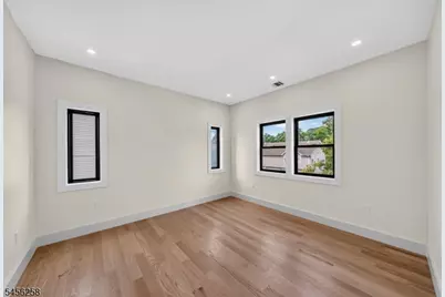 229 East Ln, Clark Township, NJ 07066 - Photo 31