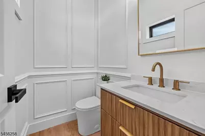 229 East Ln, Clark Township, NJ 07066 - Photo 17