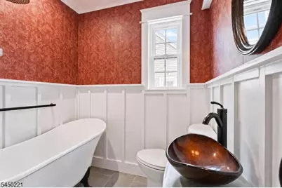 1074 Colfax Ave, Pompton Lakes, NJ 07442 - Photo 23
