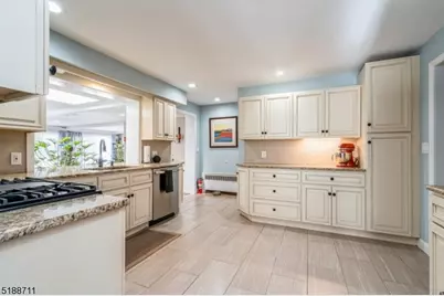69 Vanderveer Ave, Somerville, NJ 08876 - Photo 11