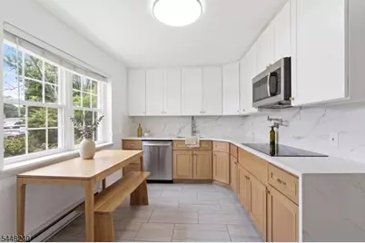 52 Lakeside Dr #A, Millburn, NJ 07041 - Photo 5