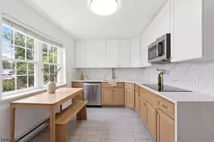 52 Lakeside Dr, Millburn, NJ 07041 - Photo 5