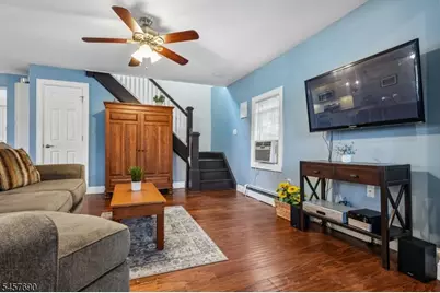 730 Washington St, Hackettstown, NJ 07840 - Photo 9