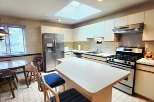 51 Peach Hill Ct, Ramsey, NJ 07446 - Photo 1