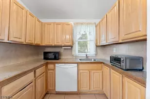 78 Girard Pl, Newark, NJ 07108 - Photo 13