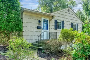 27 Stone Fence Rd, Allendale, NJ 07401 - Photo 33