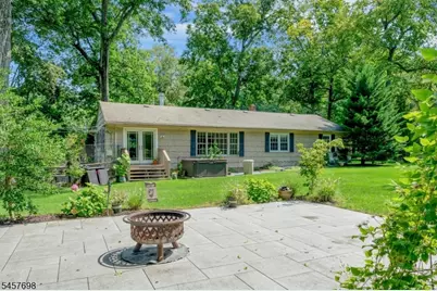 27 Stone Fence Rd, Allendale, NJ 07401 - Photo 15