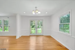 27 Stone Fence Rd, Allendale, NJ 07401 - Photo 13