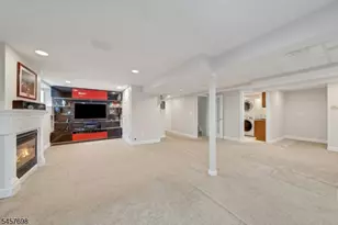 27 Stone Fence Rd, Allendale, NJ 07401 - Photo 29
