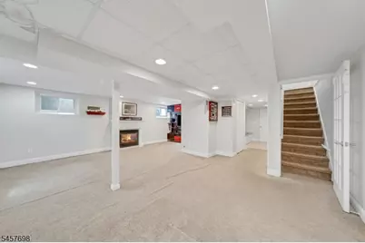 27 Stone Fence Rd, Allendale, NJ 07401 - Photo 27
