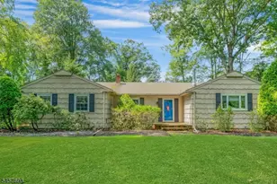 27 Stone Fence Rd, Allendale, NJ 07401 - Photo 1