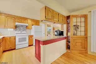 52 Midvale Ave, Long Hill Township, NJ 07946 - Photo 13