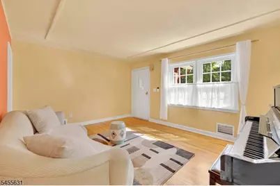 52 Midvale Ave, Long Hill Township, NJ 07946 - Photo 7