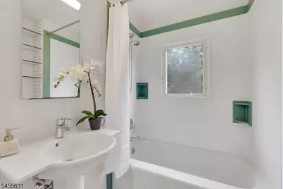 52 Midvale Ave, Long Hill Township, NJ 07946 - Photo 19