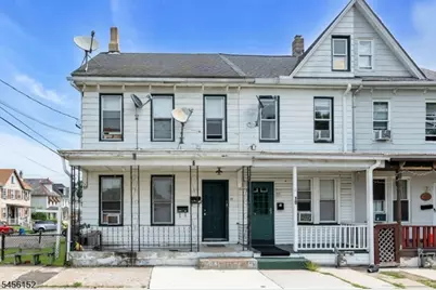 17 Railroad Ave, Phillipsburg, NJ 08865 - Photo 3
