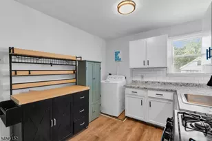 17 Railroad Ave, Phillipsburg, NJ 08865 - Photo 19