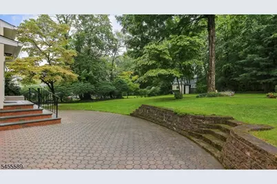 37 Ambar Pl, Bernardsville, NJ 07924 - Photo 23
