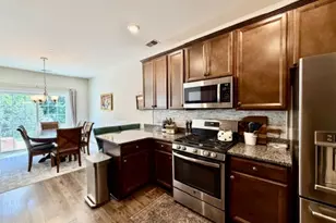403 Parkview Ln, Rockaway Township, NJ 07866 - Photo 9