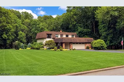 359 Hillview Ter, Franklin Lakes, NJ 07417 - Photo 1