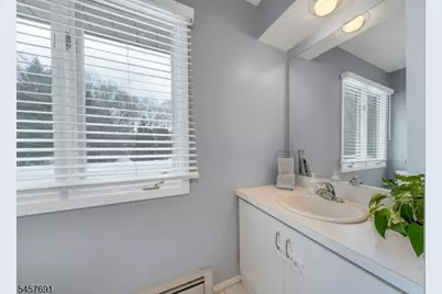 359 Hillview Ter, Franklin Lakes, NJ 07417 - Photo 37