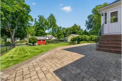 31 Frederick St, Morristown, NJ 07960 - Photo 3