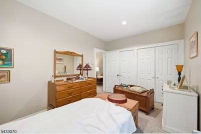 82 Maple Ave, Morristown, NJ 07960 - Photo 9