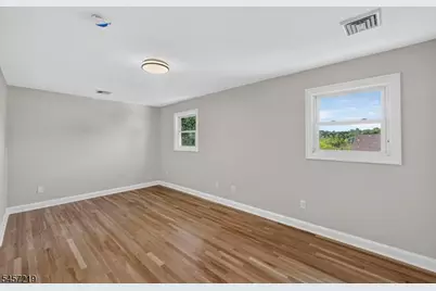 15 Haussler Ter, Clifton, NJ 07013 - Photo 29