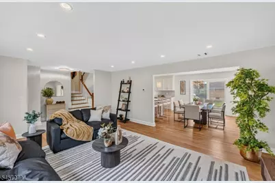 15 Haussler Ter, Clifton, NJ 07013 - Photo 9