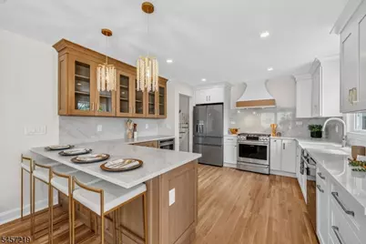 15 Haussler Ter, Clifton, NJ 07013 - Photo 13