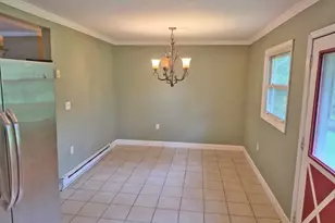 7 Jeanette Ln, Holland Township, NJ 08848 - Photo 3