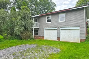 7 Jeanette Ln, Holland Township, NJ 08848 - Photo 1
