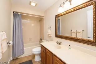 5 Red Lodge Dr, Vernon, NJ 07462 - Photo 5