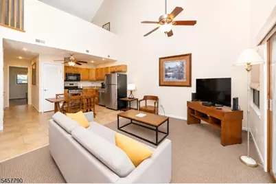 5 Red Lodge Dr #2, Vernon, NJ 07462 - Photo 3