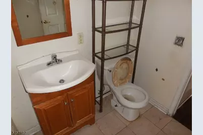 18 Market Street #301, Paterson, NJ 07501 - Photo 9