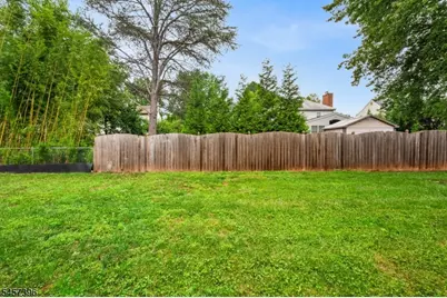 11 Canterbury Cir, Franklin Township, NJ 08873 - Photo 23