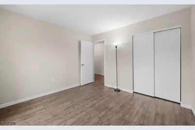 11 Canterbury Cir, Franklin Township, NJ 08873 - Photo 19