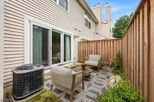 11 Canterbury Cir, Franklin Township, NJ 08873 - Photo 21