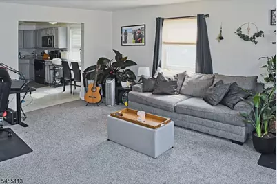 195 N Beverwyck Rd #17, Parsippany, NJ 07034 - Photo 1