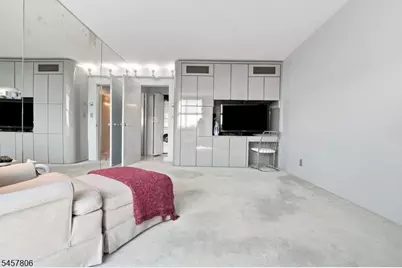 1 Claridge Dr #917, Verona, NJ 07044 - Photo 25