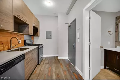180 Spring St #203, Newton, NJ 07860 - Photo 3
