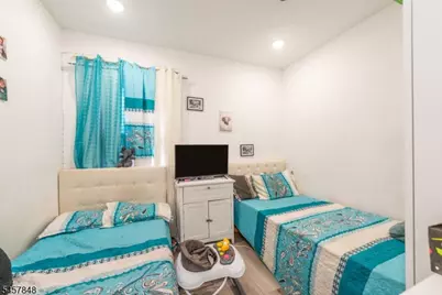 254 Franklin St, Bloomfield, NJ 07003 - Photo 9