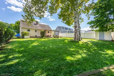 149 Anderson Pkwy, Cedar Grove, NJ 07009 - Photo 21
