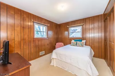 149 Anderson Pkwy, Cedar Grove, NJ 07009 - Photo 11