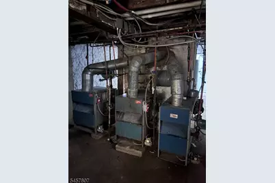 393 Straight St, Paterson, NJ 07501 - Photo 33