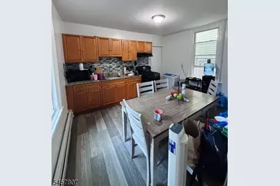 393 Straight St, Paterson, NJ 07501 - Photo 5